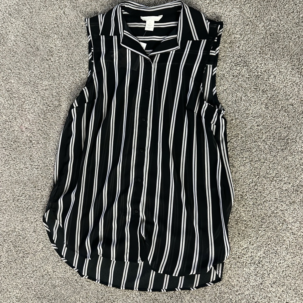 H&M Black and White Striped Button Down Shirt
